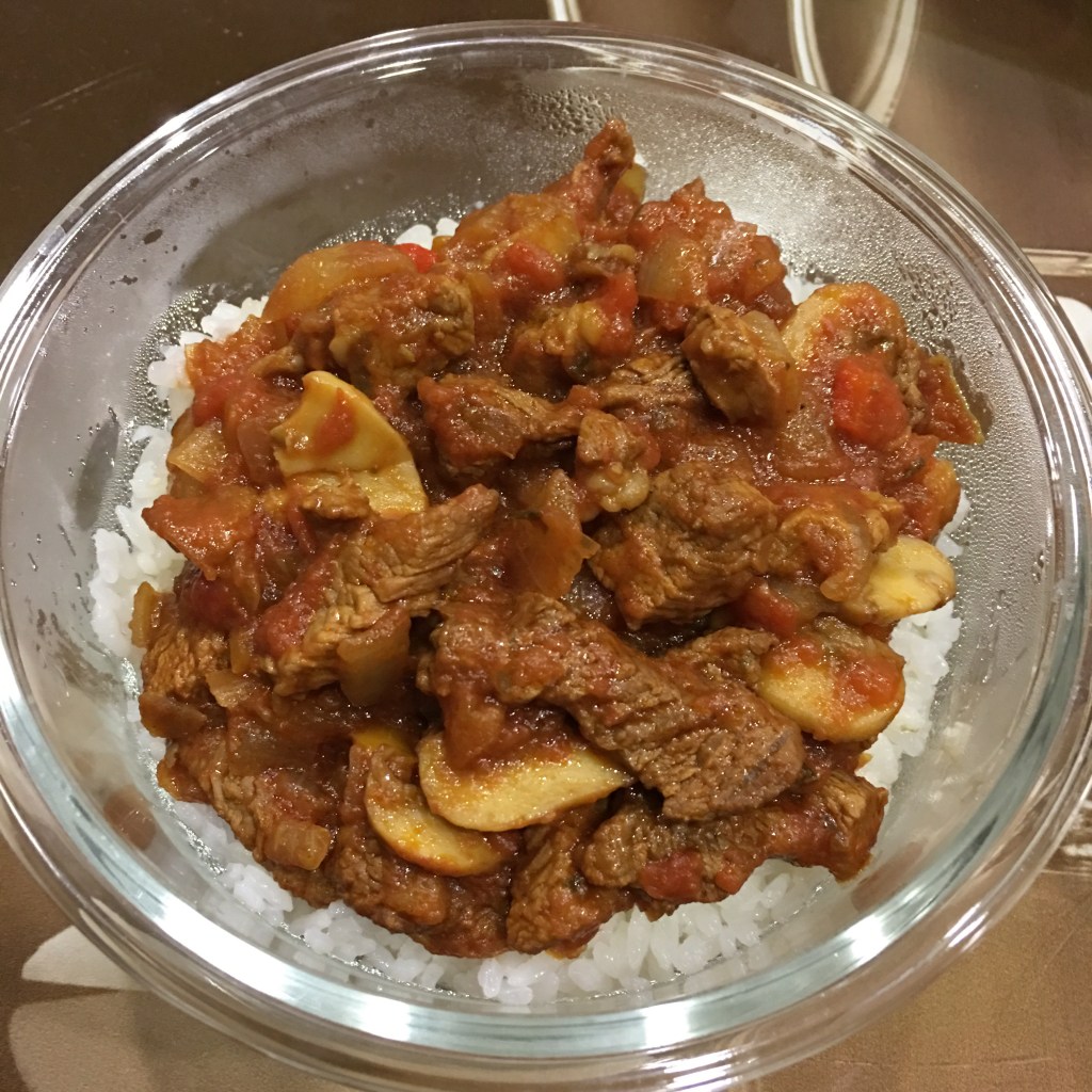 ［哈利貓廚房］（辣）番茄牛肉飯